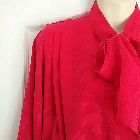 VINTAGE - bow shoulder pleat belted dress - Picture 2 of 6